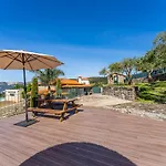 Casa Em Ferienhaus *